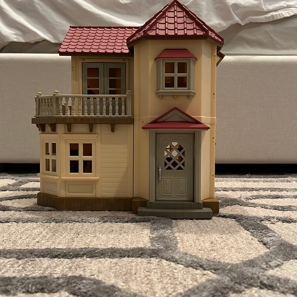 Calico critter mansion with bathroom, desk, kitchen, instruments